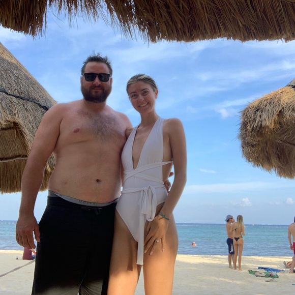 Meet your Posher, Kayla! - Picture 3 of 4